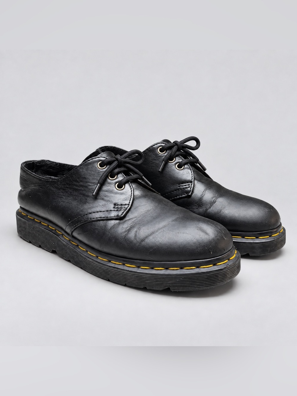 Vintage Dr. Martens Made in England Black Leather 3-Eye Oxford Shoes Size 9